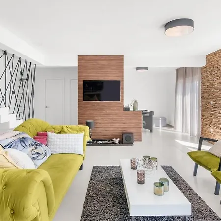 Chic Guest house *