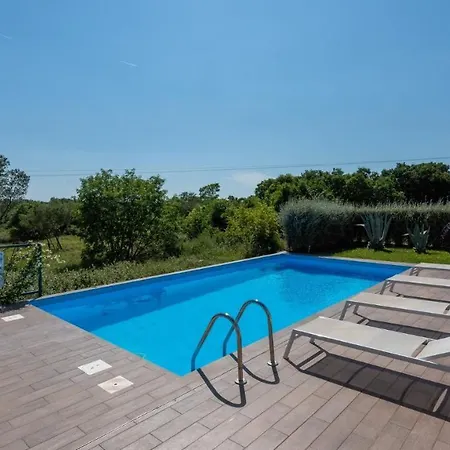 Chic Guest house *